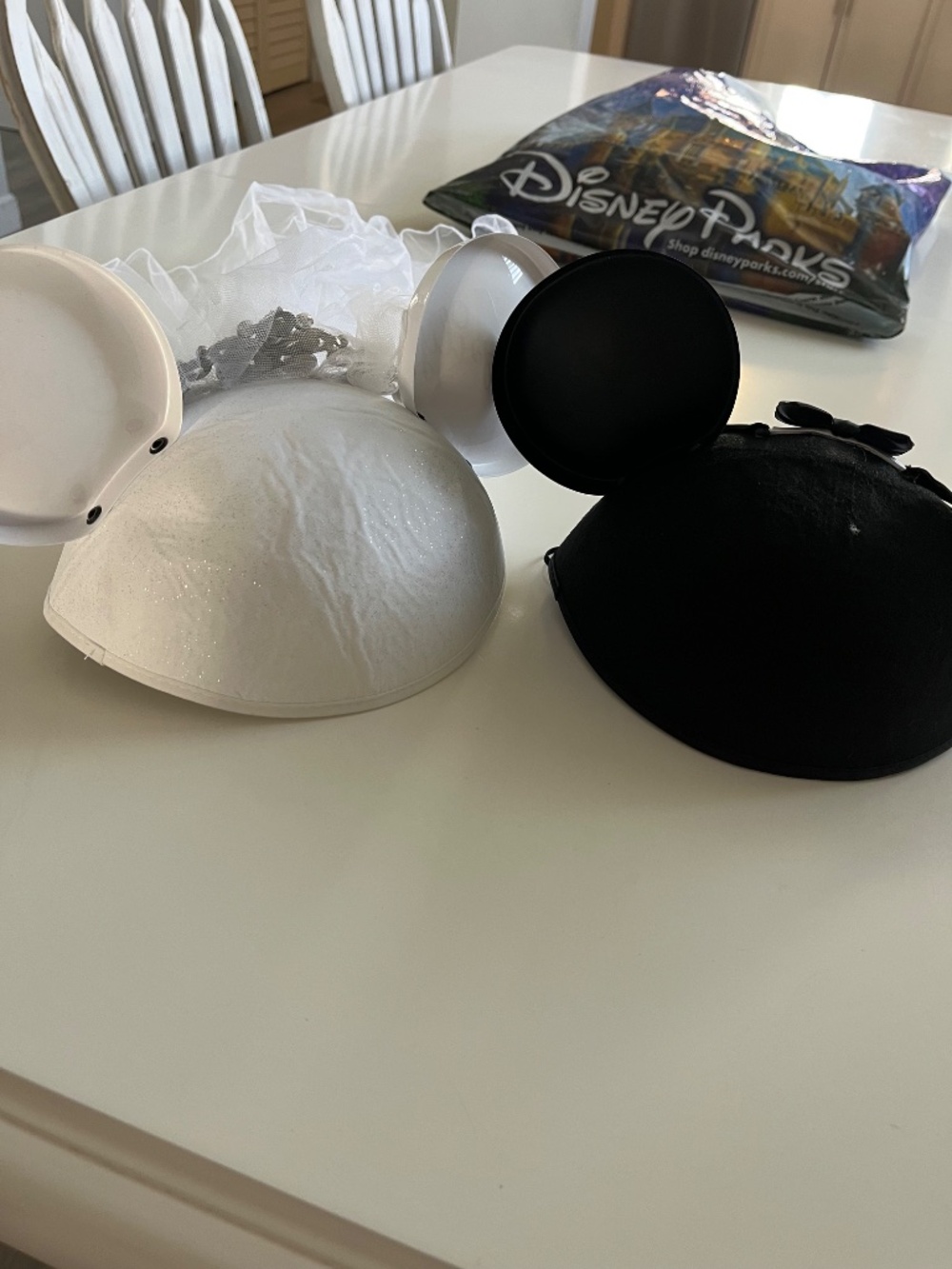 Disney Bride & Groom wedding ears - Picture 3 of 6